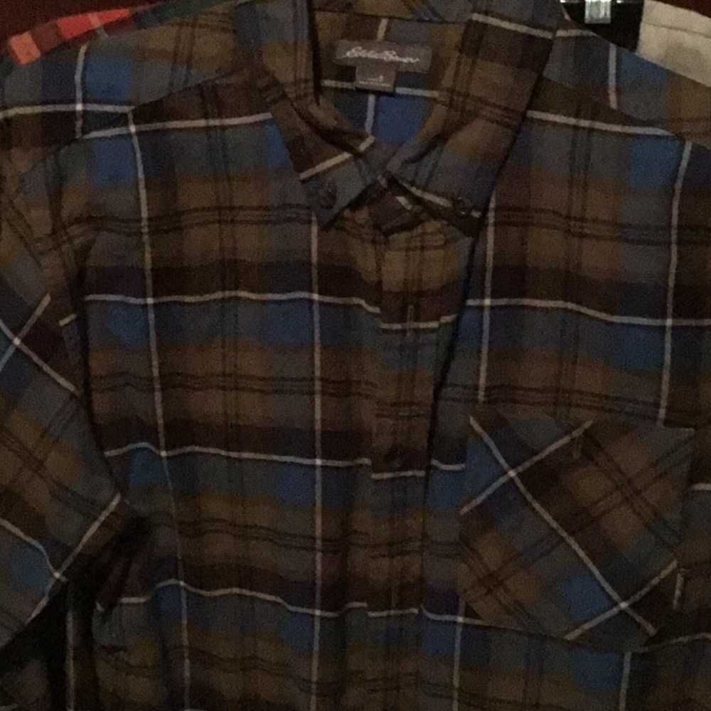 Eddie Bauer Men's small. Brown Plaid  lite flannel